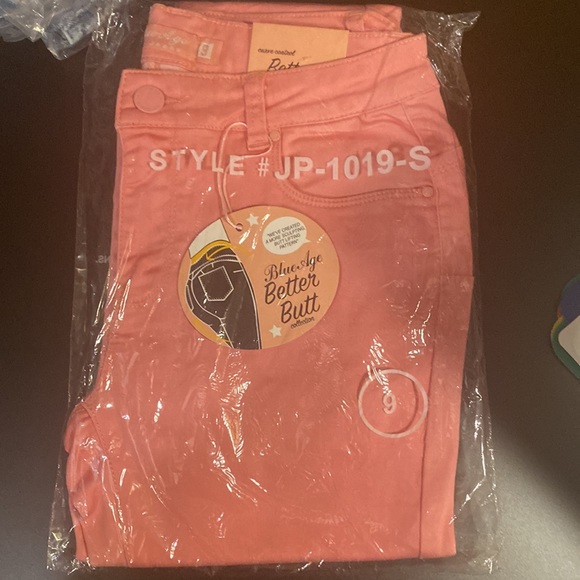 NWT! Blue Age Mauve Skinny Jean Pants Better Butt Collection - Picture 4 of 4